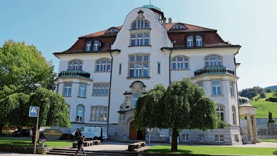 Nach Kündigungen und Beschwerde beim Kanton: Schulbetrieb an Rheinecker Oberstufe ist vorerst sichergestellt