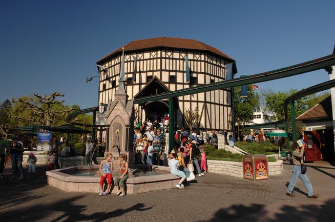 Das Globe Theatre an seinem heutigen Standort im Englischen Themenbereich des Europaparks. (Bild: PD)
