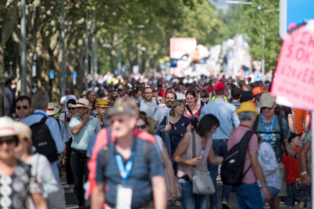 Ein riesiges Volksfest. (Bild: Corinne Glanzmann, Zug, 24. August 2019)