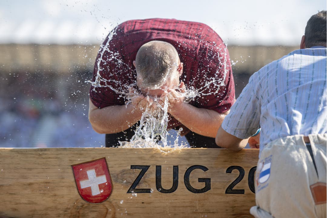 Christian Stucki am Brunnen im 4. Gang. (Bild: KEYSTONE/Urs Flüeler, Zug, 24. August 2019)