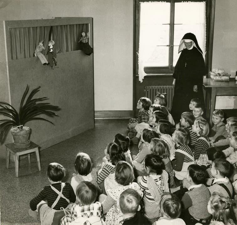 In der Viscosuisse gab es des Weiteren einen betriebseigenen Kindergarten (hier in den 1960er Jahren).