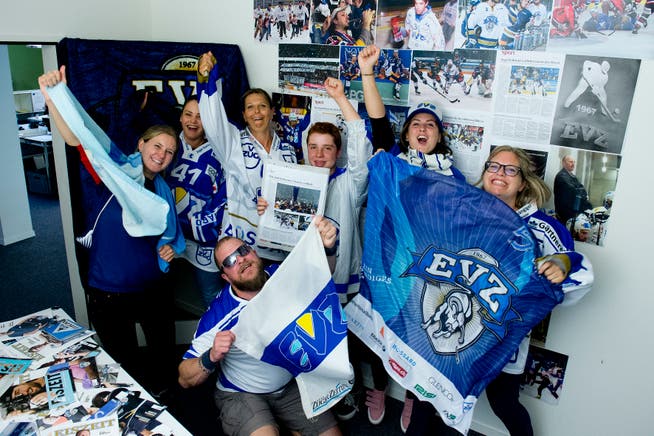 Auch Mitarbeiter der «Zuger Zeitung» machen bei der EVZ-Challenge mit. (Bild: Maria Schmid, Zug, 24. September 2019)