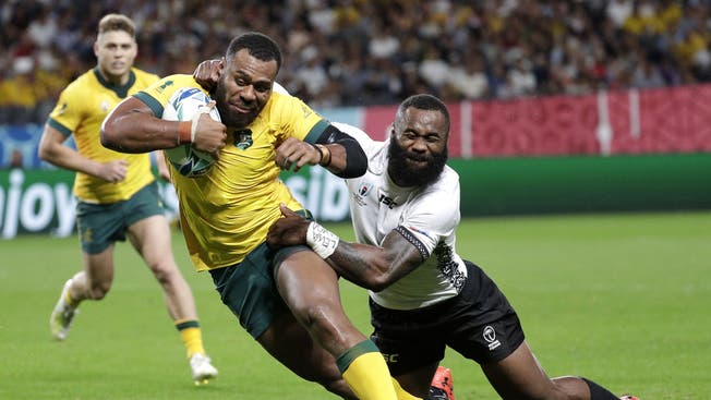 Der Klassiker begeistert die Massen: Wenn Australien gegen die Fidschiinseln spielt, stehen die eingefleischten Rugbyfans liebend gerne früher auf. (Bild: Keystone)