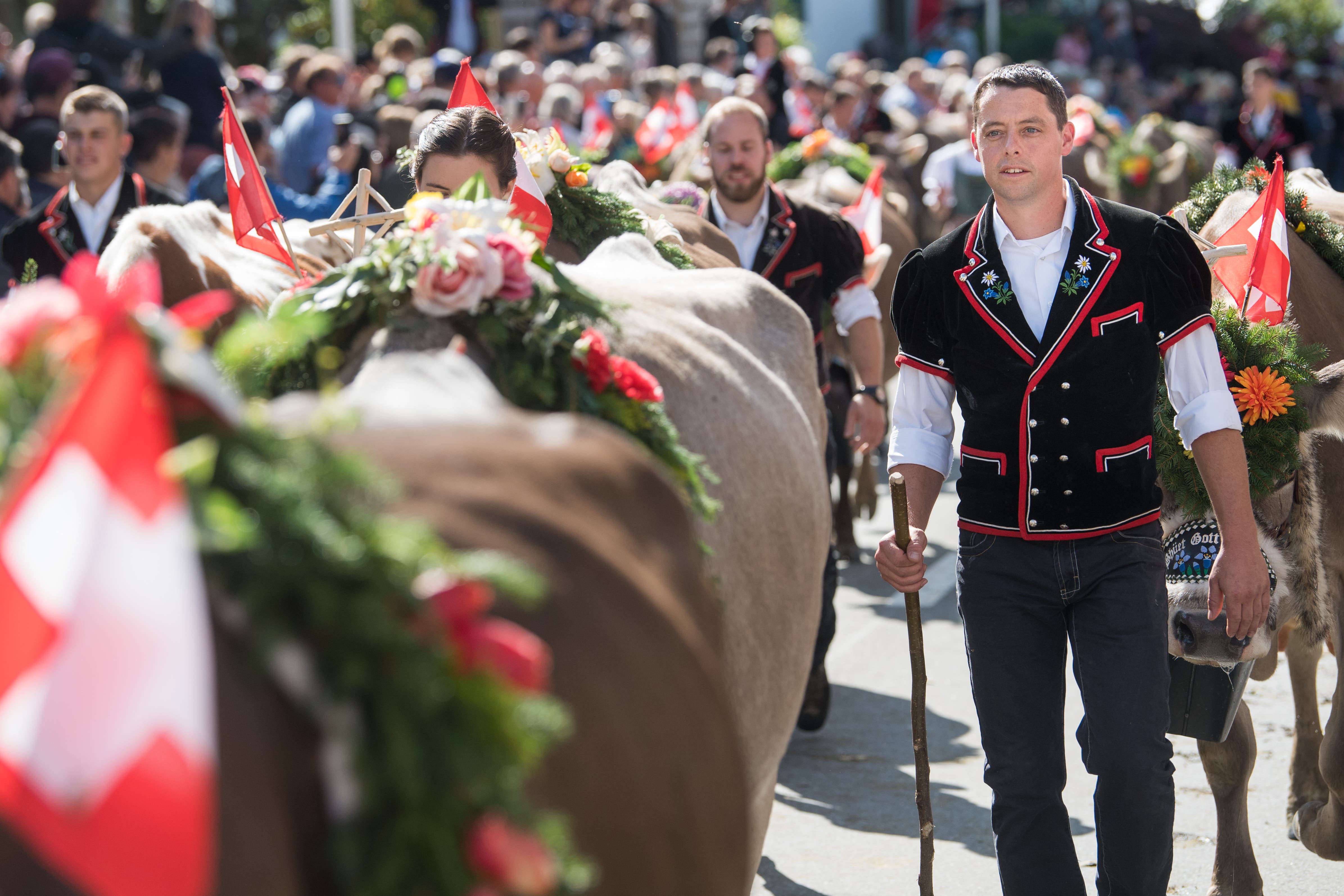 Familie Schmid von der Alp Äschi. (Bild: Boris Bürgisser)