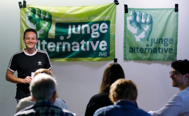Partei-Gründungsmitglied Jonas Feldmann führte zurück zu den Anfängen. Bild: Stefan Kaiser (28. September 2019)