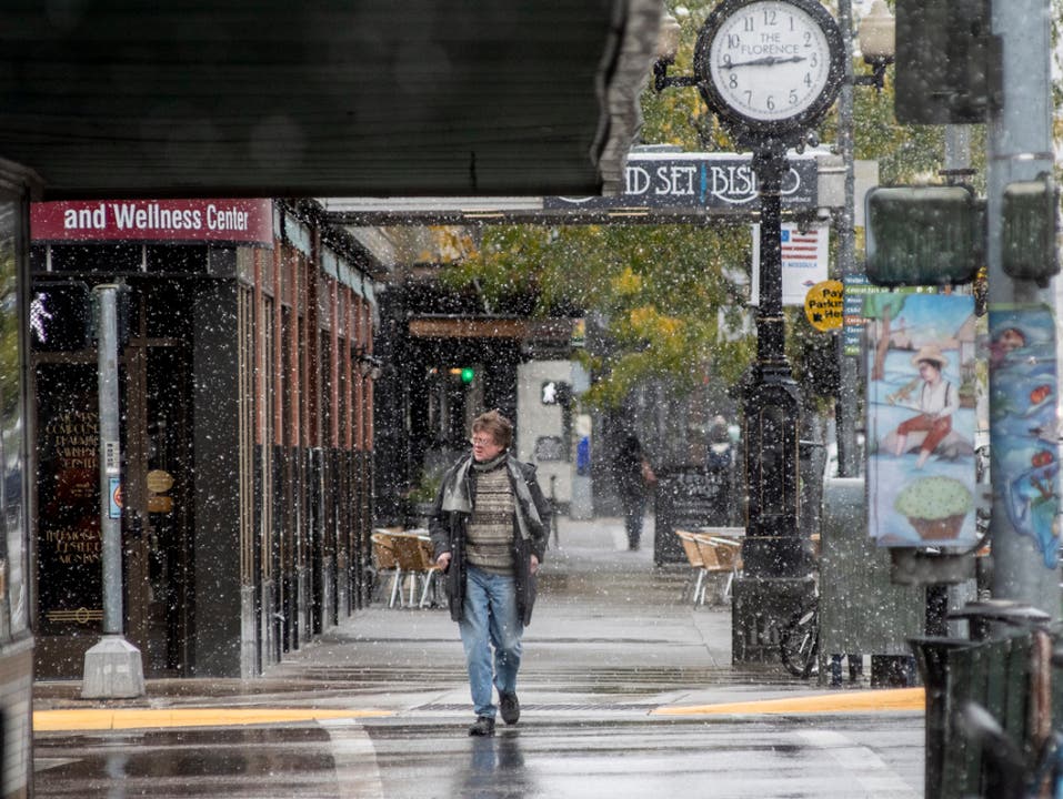 Im September frieren wie im Dezember: Ein Winter- und Kälteeinbruch hat die Bewohner im US-Bundesstaat Montana überrascht. (Bild: KEYSTONE/AP The Missoulian/BEN ALLAN SMITH)
