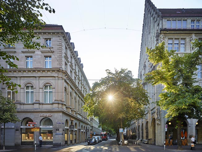 Zürich überholt Genf mit Blick auf Preise und Bewertungen fürs Eigenheim. (Bild: KEYSTONE/CHRISTIAN BEUTLER)
