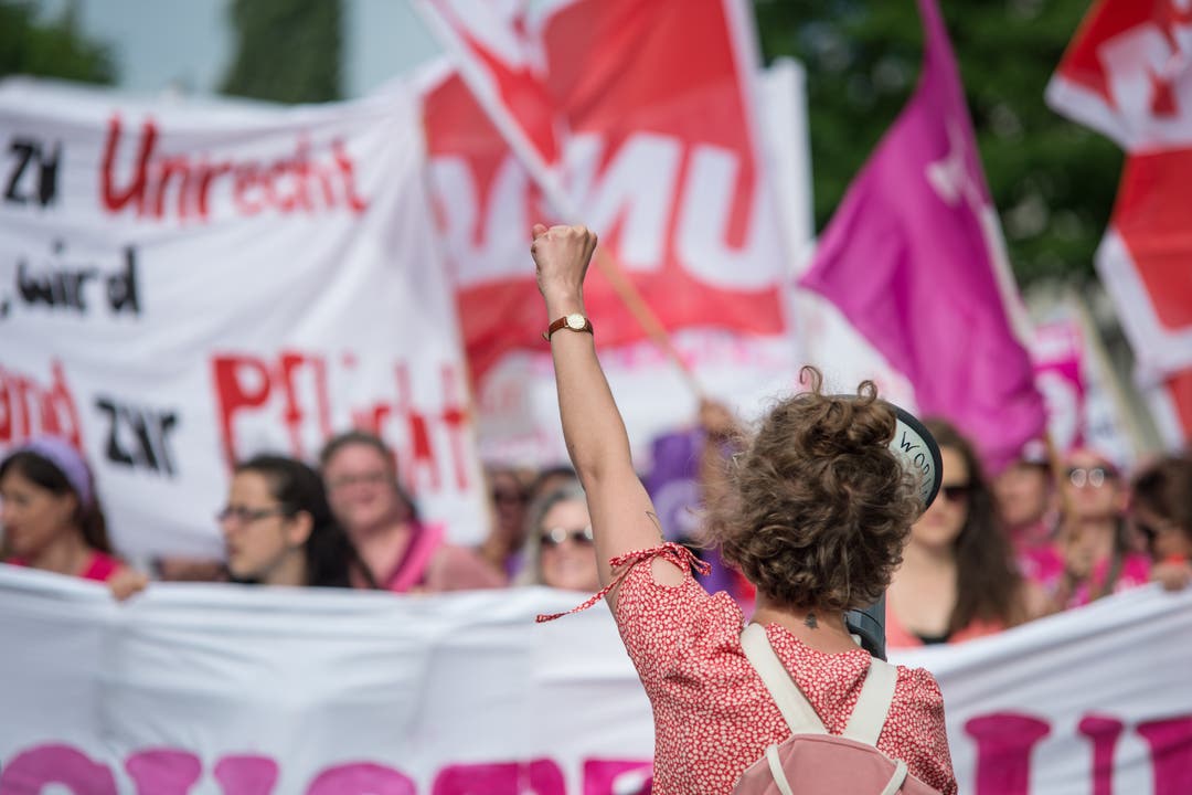 Der nationale Frauenstreik im Juni vermochte schweizweit über 150'000 Menschen zu mobilisieren. «Klimastreik Zentralschweiz» sucht Kontakt zu den Organisatorinnen.