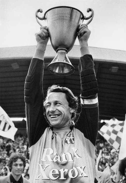 Karl Grob spielte von 1967 bis 1987 für den FC Zürich. Mit 513 Spielen ist Grob der Rekordspieler in der Geschichte des FCZ. Er gewann mit dem FCZ fünfmal den Meistertitel und feierte vier Cupsiege. 