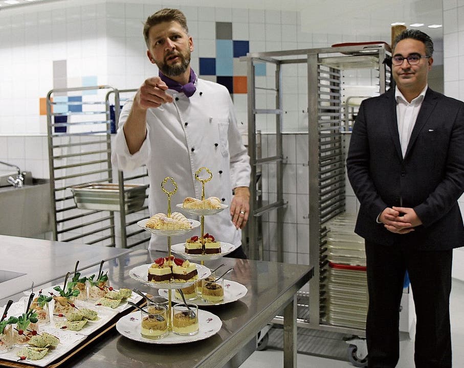 Sie sind verantwortlich für die kulinarischen Freuden in der Thurvita: Chefkoch Philipp Wettacht (links) und Andreas Bucher, Leiter Hotellerie.