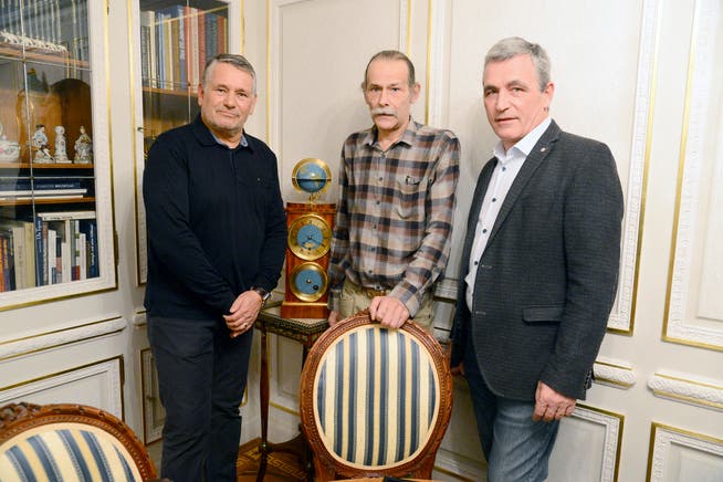 Ehre für Preisträger Cornelius Mosberger (Mitte) und Anerkennung von Andreas Bernold (rechts) und Rolf Giezendanner.