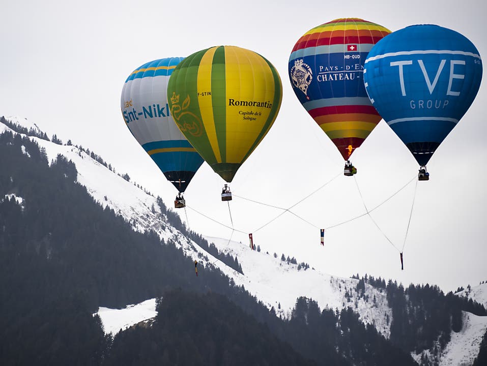 60 Piloten aus 15 Ländern sind am 42. Heissluftballon-Festival in Chateau-d'Oex dabei.