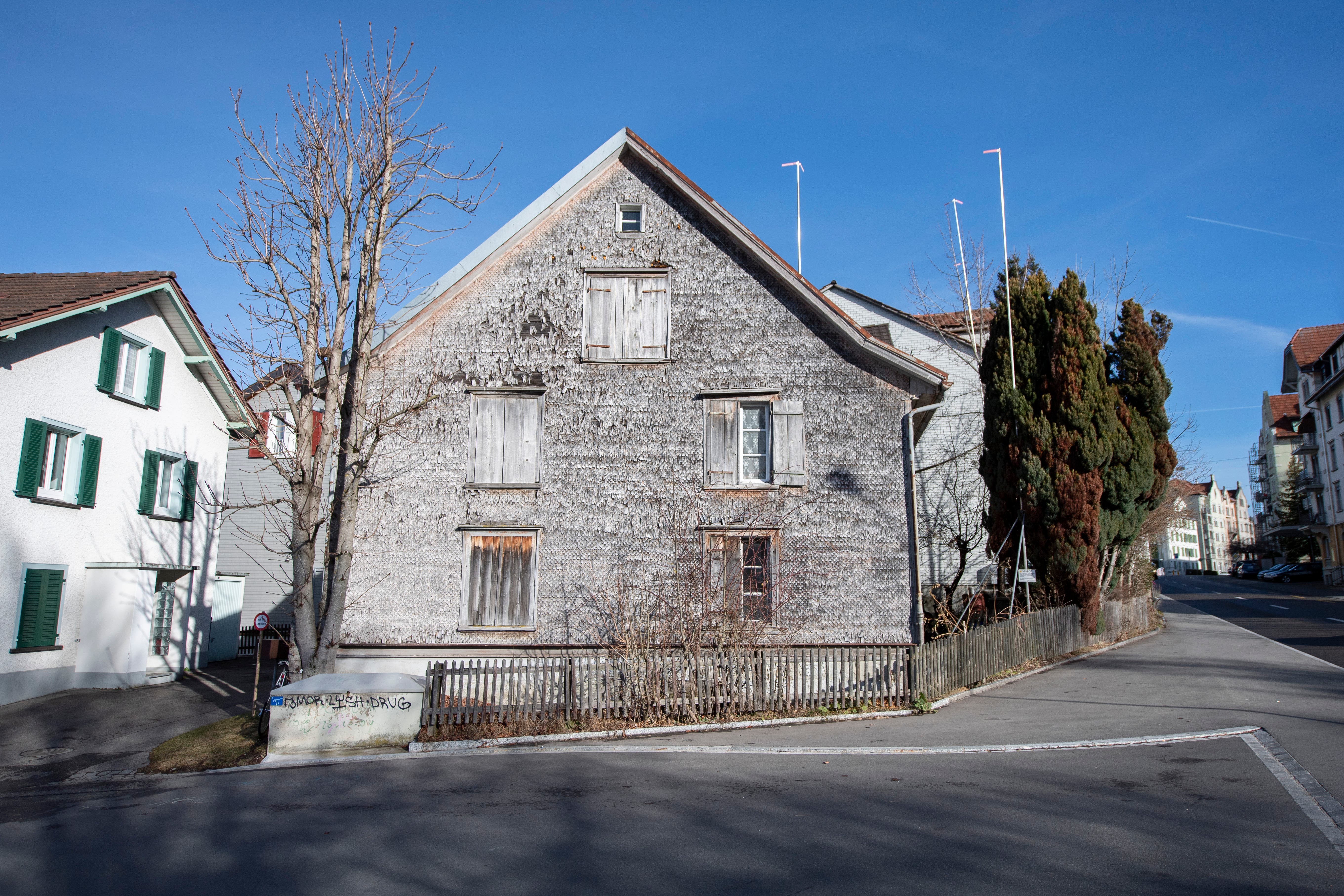 Das Haus an der Burgstrasse 92 aus dem Jahr 1850 wird im