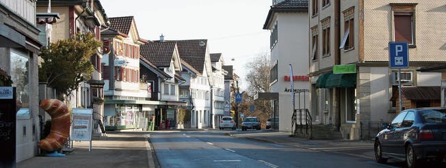 Das Strassenprojekt weist eine Länge von 449 Meter zwischen der Einmündung der Bahnhofstrasse und dem Abzweiger der Taastrasse auf.