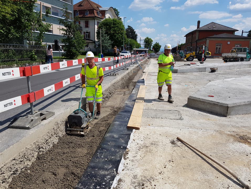 Die Schleppplatte entlang der Aargauerstrasse wird Ende Mai erstellt.