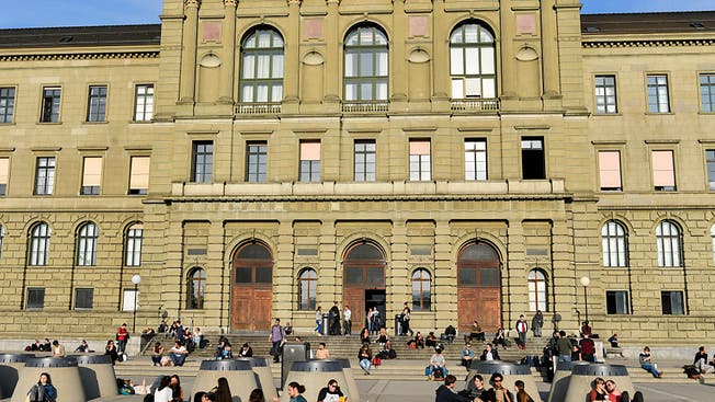 Die Sessionsprüfungen an der ETH Zürich sollen auch in Coronazeiten so normal wie möglich ablaufen. (Archivbild)