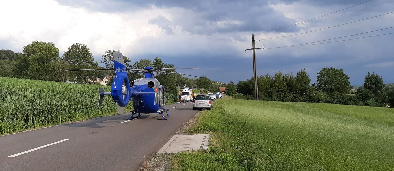 Unterlunkhofen AG, 28. Juli: Eine 14-jährige Mofa-Fahrerin wurde am Dienstag in Unterlunkhofen von einem Auto erfasst und schwer verletzt.