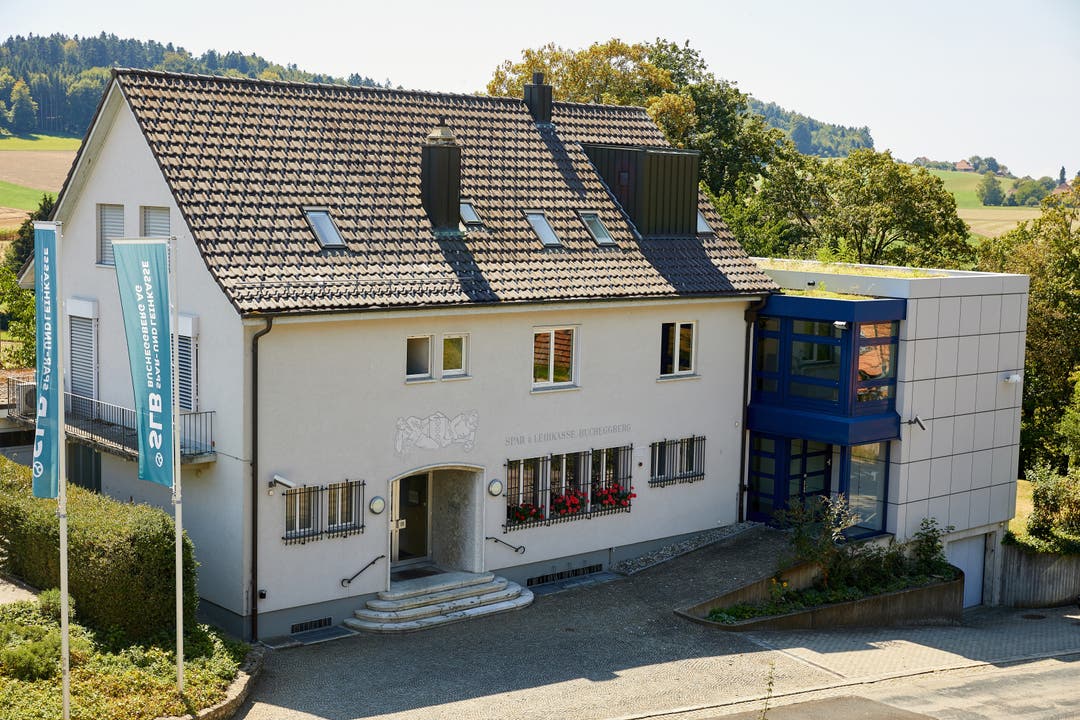 Seit 1942 befindet sich die Spar- und Leihkasse am gleichen Ort in Lüterswil.