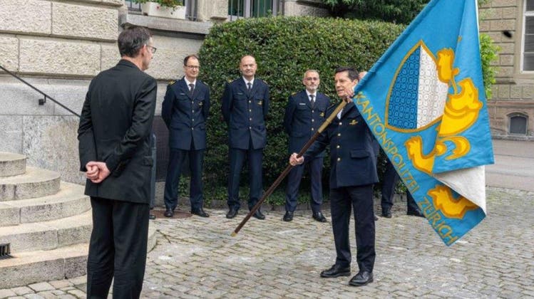 Kommandant der Kantonspolizei Zürich übergibt das Kommando – an Nachfolger Bruno Keller