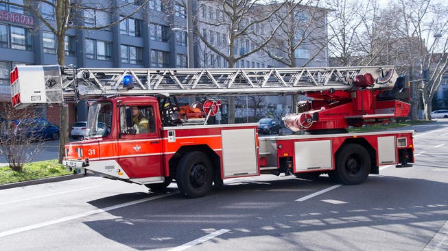 In Basel musste die Feuerwehr anrücken. (Symbolbild)