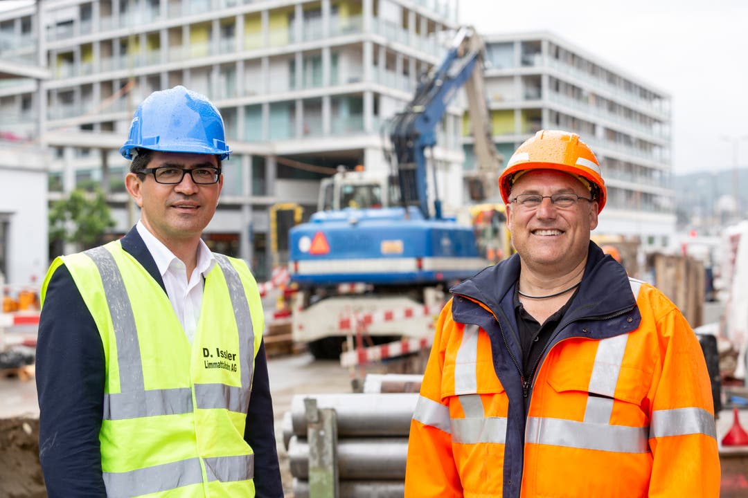 Limmattalbahn-Geschäftsführer Daniel Issler und Chefbauleiter Peter Kern haben die Bauarbeiten im Blick.