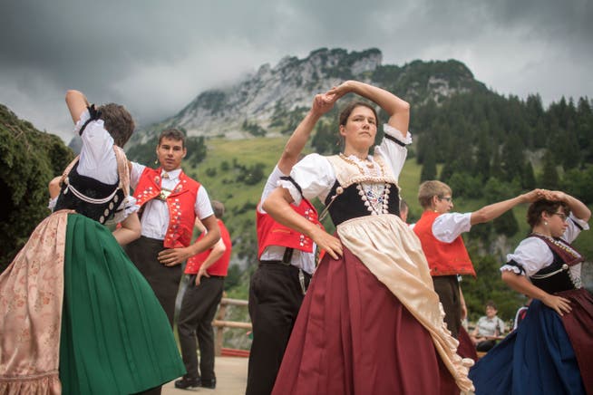 ältere dame aus appenzell auf der suche nach sex dating freiburg im breisgau