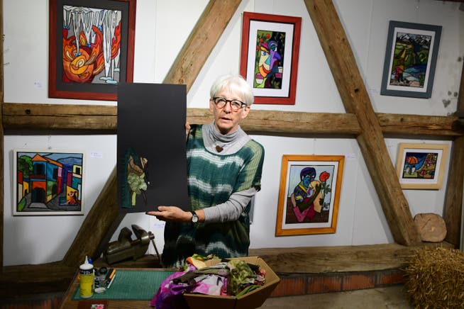 Veronika Gisin in ihrer Galerie auf der Alp 7.
