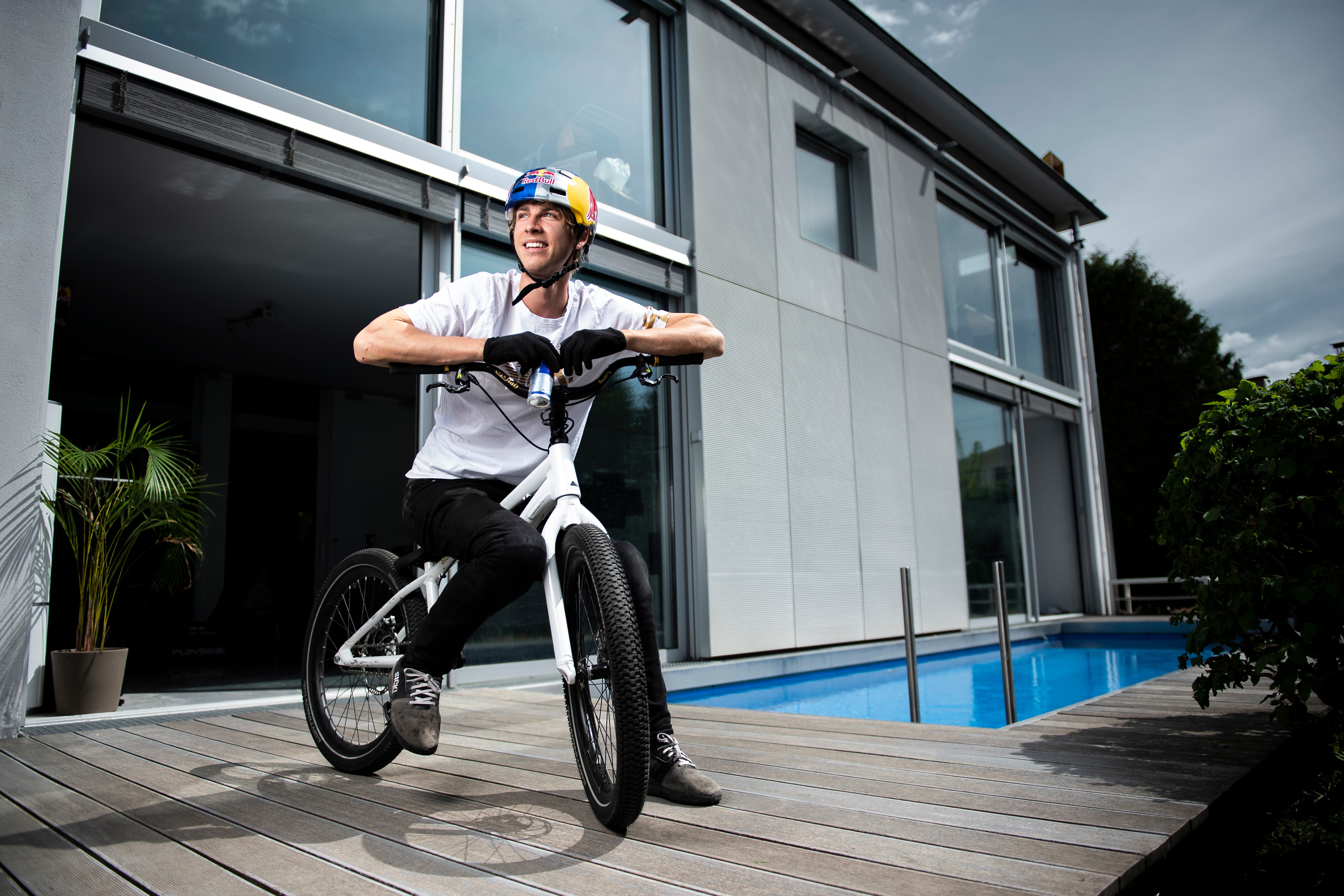 Bildstrecke Spektakuläre Bilder vom krassesten Velofahrer der Welt Fabio Wibmer Bildstrecke Spektakuläre Bilder vom krassesten Velofahrer der Welt Fabio Wibmer
