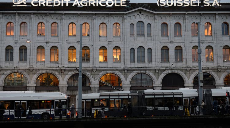 Eine der gebüssten Banken ist die Crédit Agricole. Sie einigte sich mit der Weko im Einvernehmen. (Keystone)
