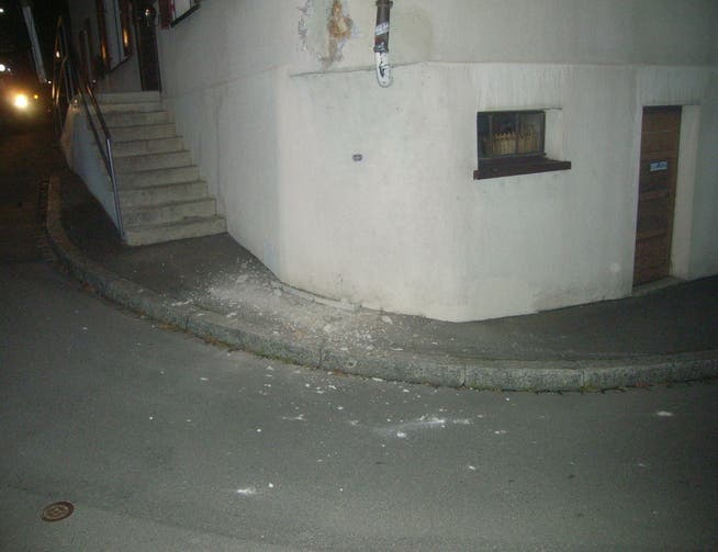 Die Unfallstelle beim Hotel Restaurant Krone in Attinghausen. 