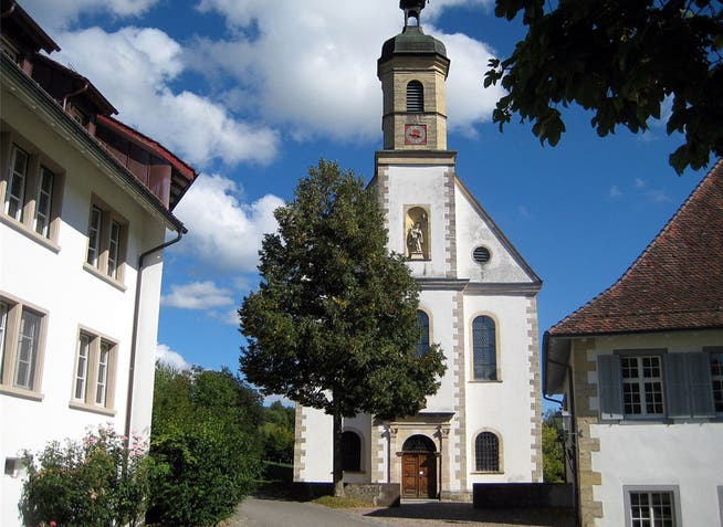 In Olsberg (hier die Kirche und das ehemalige Kloster) sind die Meisterwerke von Maria Scholastica entstanden.