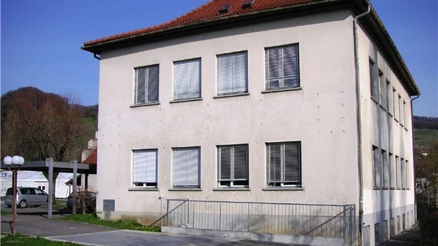 Das Realschulhaus in Schinznach.