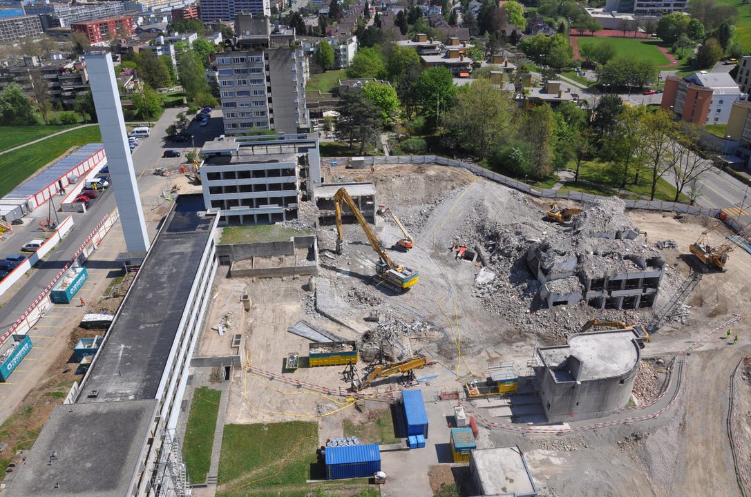 Die Bauarbeiten beim Spital Limmattal sind auf Kurs. Bereits am 6. Mai findet die Grundsteinlegung statt.