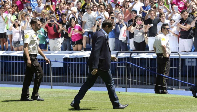 Iker Casillas verlässt Real Madrid nach über 25 Jahren und wechselt zum FC Porto.