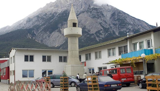 Streng proportional: Das Minarett von Telfs durfte nur 15 Meter hoch werden – das ist ein Viertel der Kirchturmhöhe (60 Meter) und entspricht dem Anteil der Muslime an der Gemeindebevölkerung.