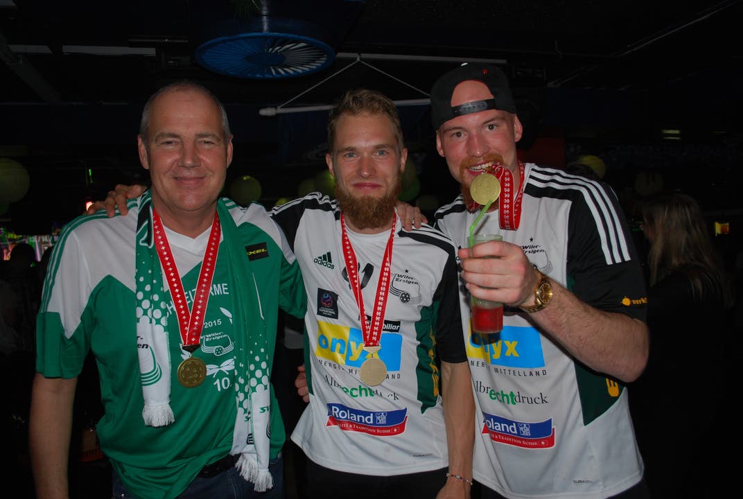 Wiler-Sportchef Marcel Siegenthaler, Topskorer Isaac Rosén und Henrik Olofsson (v.l.).