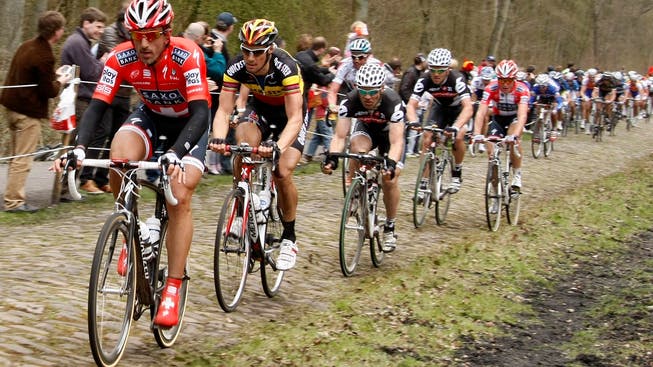Ihre Ära geht zu Ende: Fabian Cancellara und Tom Boonen bei Paris–Roubaix 2010.