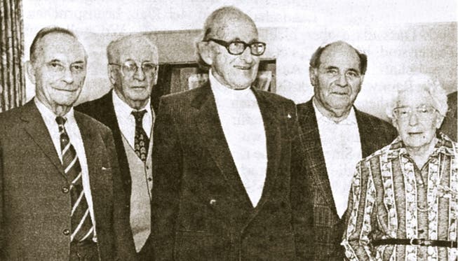 Die Gründergeneration, fotografiert anlässlich des 50-jährigen Jubiläums mit v.l. Ernst Uhlmann, Hans Roth, Walter Kamber, Gottfried Moser und Lotte Künzli (nicht im Bild Richard Müller)