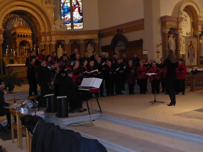 Der Auftritt des Chores in der Pfarrkirche Balsthal trug zu der feierlichen Atmosphäre bei.