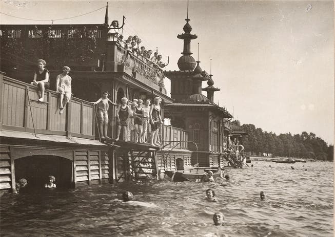 1890 wurde das Seebad Utoquai nach Plänen von William Henri Martin erbaut – ein Badepalast war entstanden.zvg