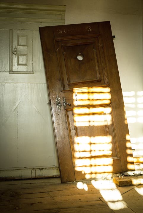Diese Tür wird spätestens bis August 2016, wenn die Schwestern in die Klausur in der Klosteranlage zurückkehren können, wieder an ihrem Platz stehen