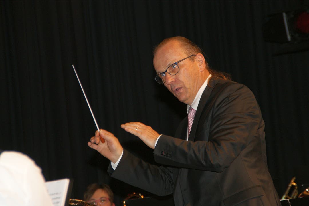 Auch für den neuen Dirigenten Markus Wismer war es der erste Auftritt mit der MG Seengen