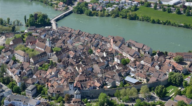 Höhenflug: Die Rheinfelder leben gerne in ihrer Stadt. 83 Prozent besuchen mindestens einmal pro Monat die Schwesterstadt – zum Einkaufen.