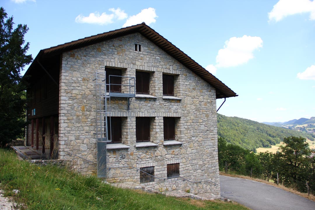 Das wieder aufgebaute General-Wille-Haus oberhalb von Hauenstein