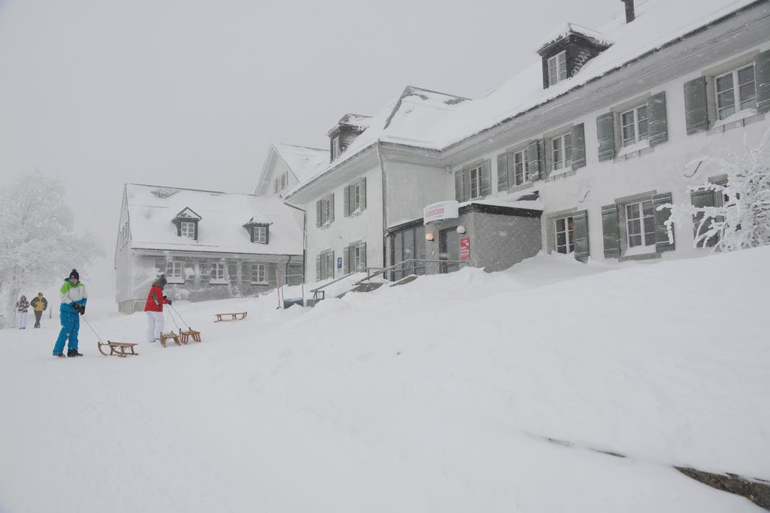Das Kurhaus Weissenstein im Schnee.
