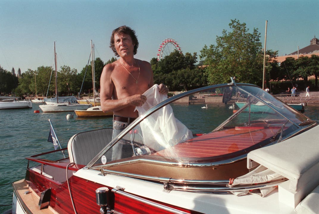 Udo Jürgens im August 1994 auf seinem Boot auf der Limmat in Zürich.