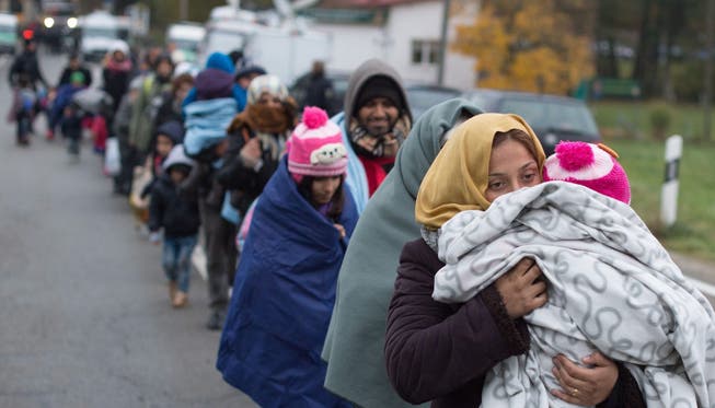 218 394 Menschen flüchteten alleine im Oktober über das Mittelmeer.