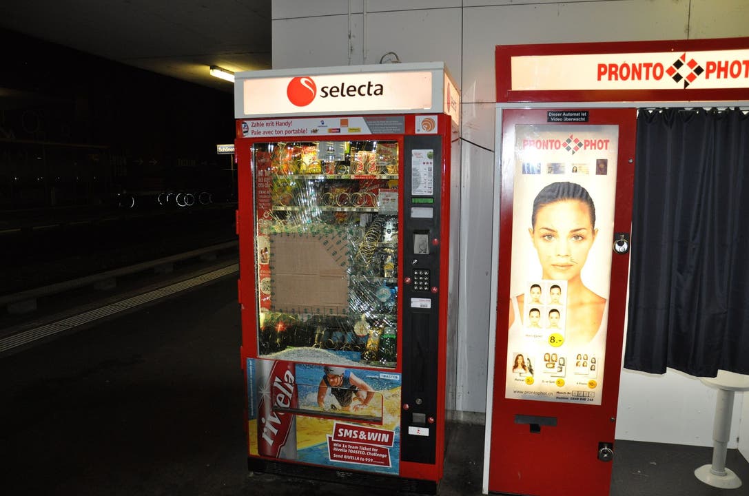 Auch der Selecta Automat am Bahnhof Schönenwerd wurde zerstört