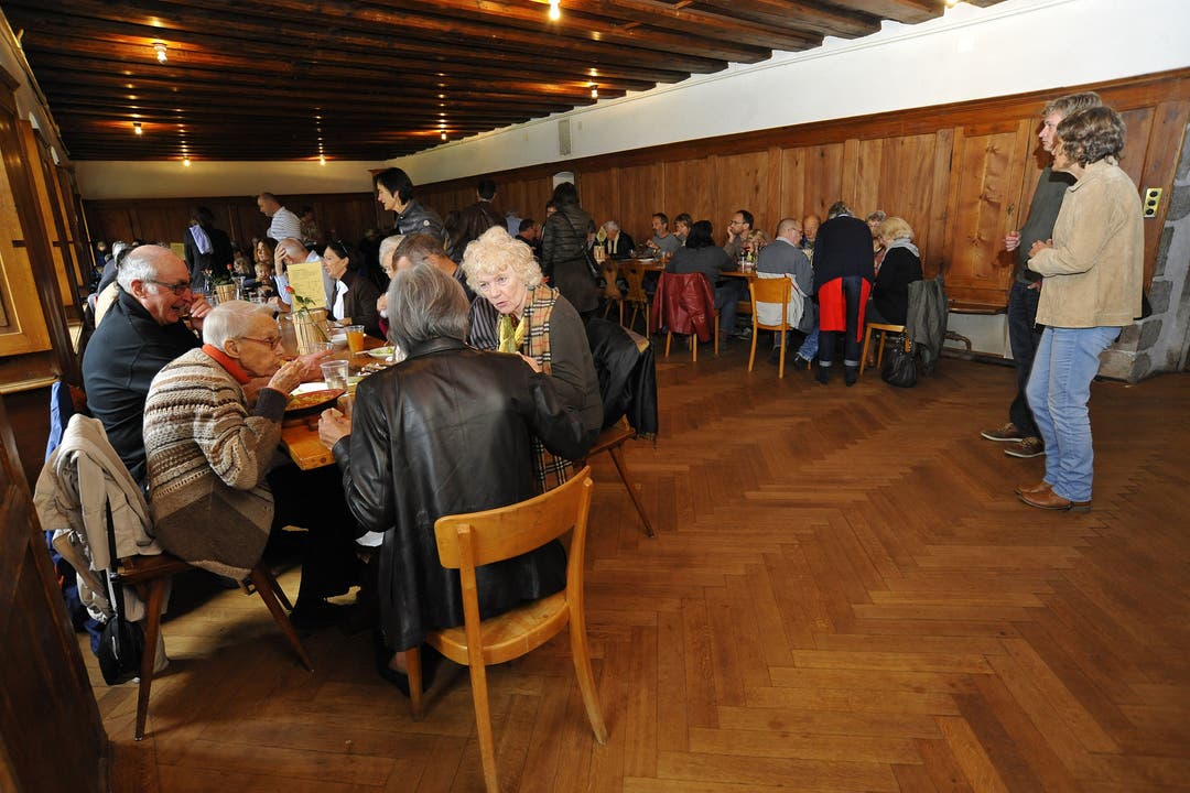 Rösti Essen im Kapuzinerkloster Solothurn