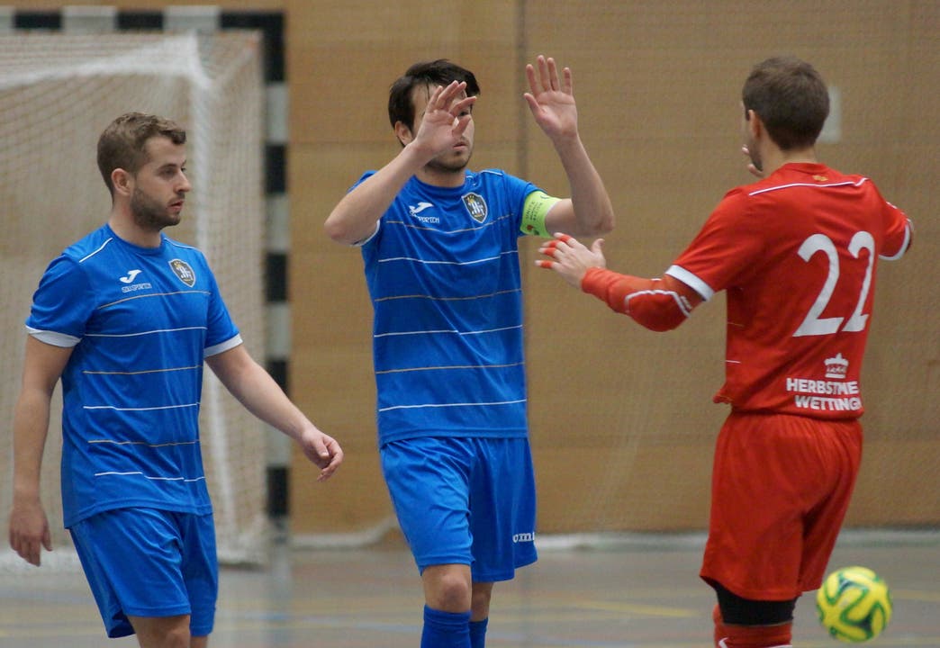 Die Hallenfussballer «AFM Futsal Maniacs» sind auf Kurs.